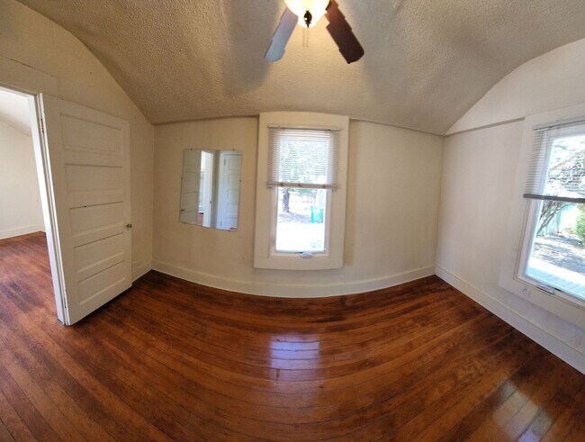 Building Photo - Jeffrey and Foothill Properties