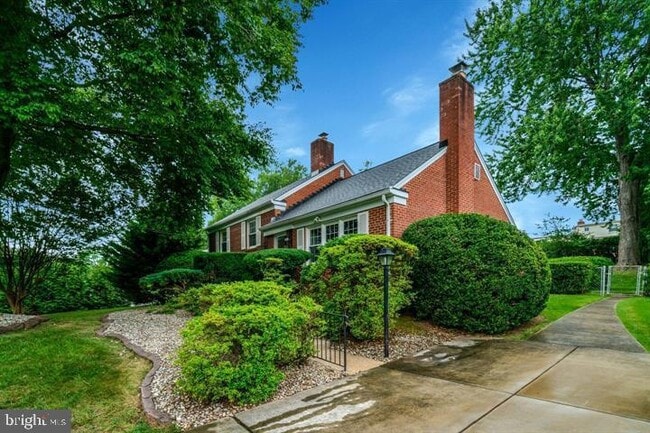 Building Photo - 4902 Ravensworth Rd