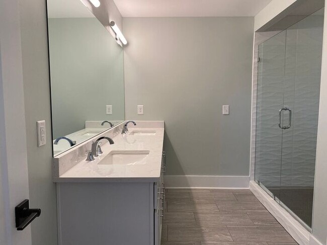 Building Photo - Newer Contruction - 3 Bed 3.5 Bath 3 Stories!