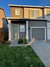 Building Photo - 2243 NE 118th Pl