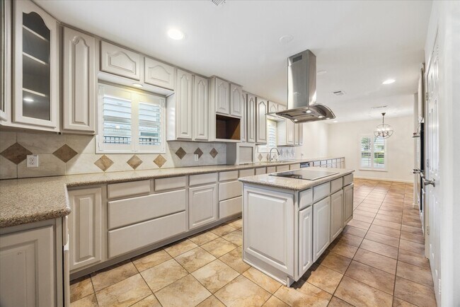 Building Photo - 6215 Cheena Dr