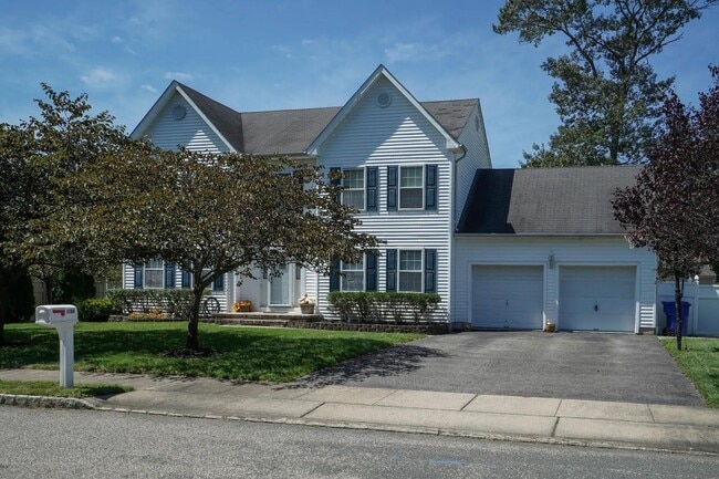 Building Photo - Charming Colonial on Quiet Cul-de-Sac