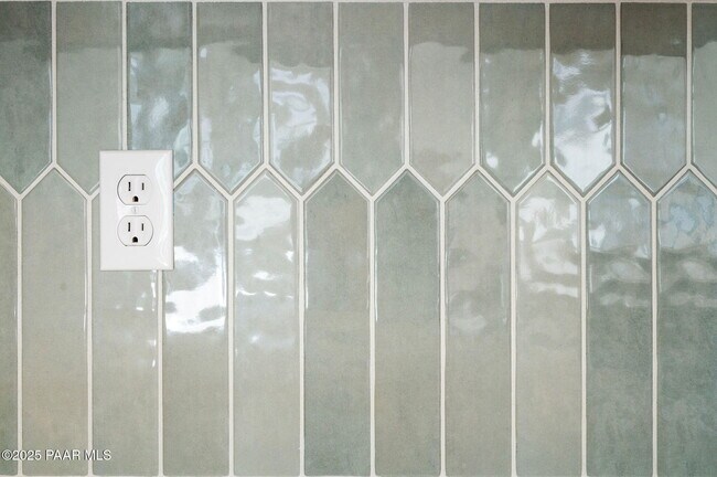 Building Photo - 1326 Rockwood Dr