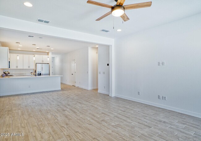 Building Photo - 17350 W Alexandria Way