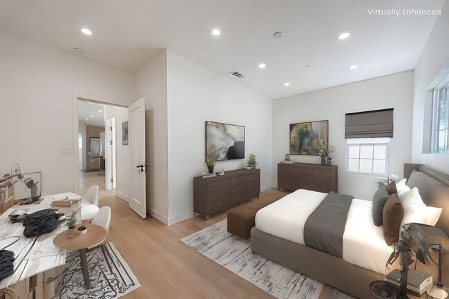 Primary Photo - Modern Upstairs 3-Bed/2-Bath at 4222 – Two...