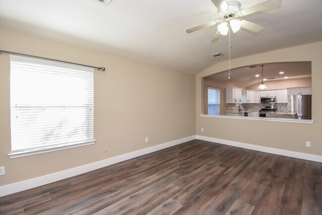 Building Photo - 20922 Barbons Heath Ct