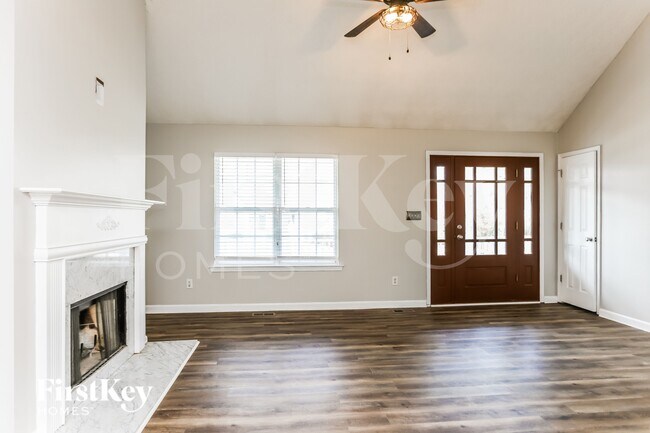 Building Photo - 23 Clearwater Ct