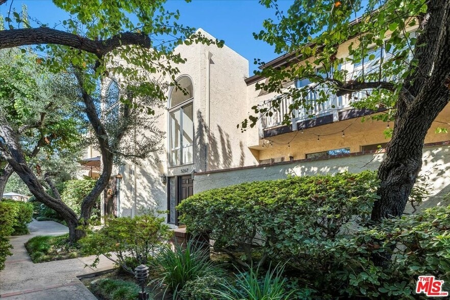 Primary Photo - 5267 Coldwater Canyon Ave