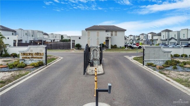 Building Photo - 22 Corales St