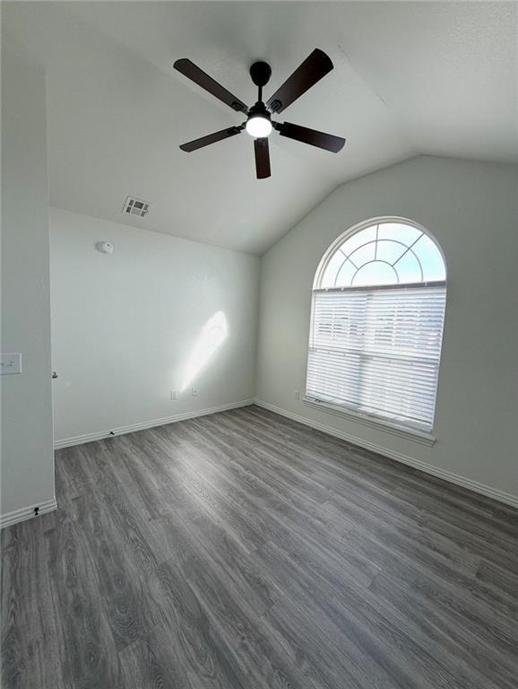 Building Photo - 541 Steepro Dr