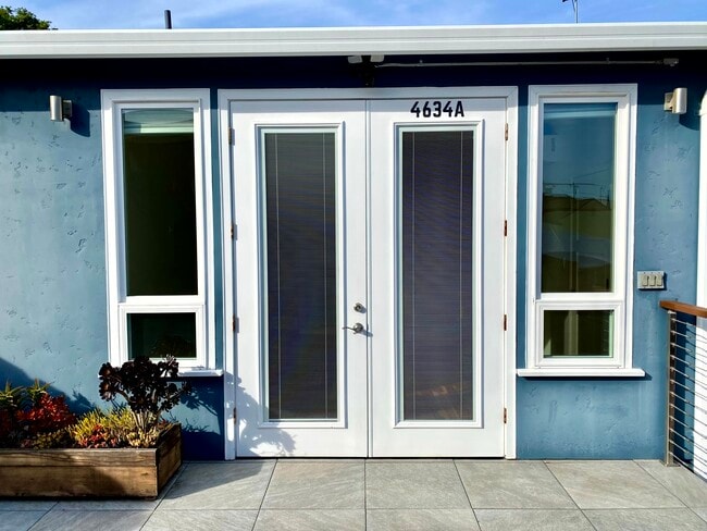 Building Photo - 4634 Alma Ave