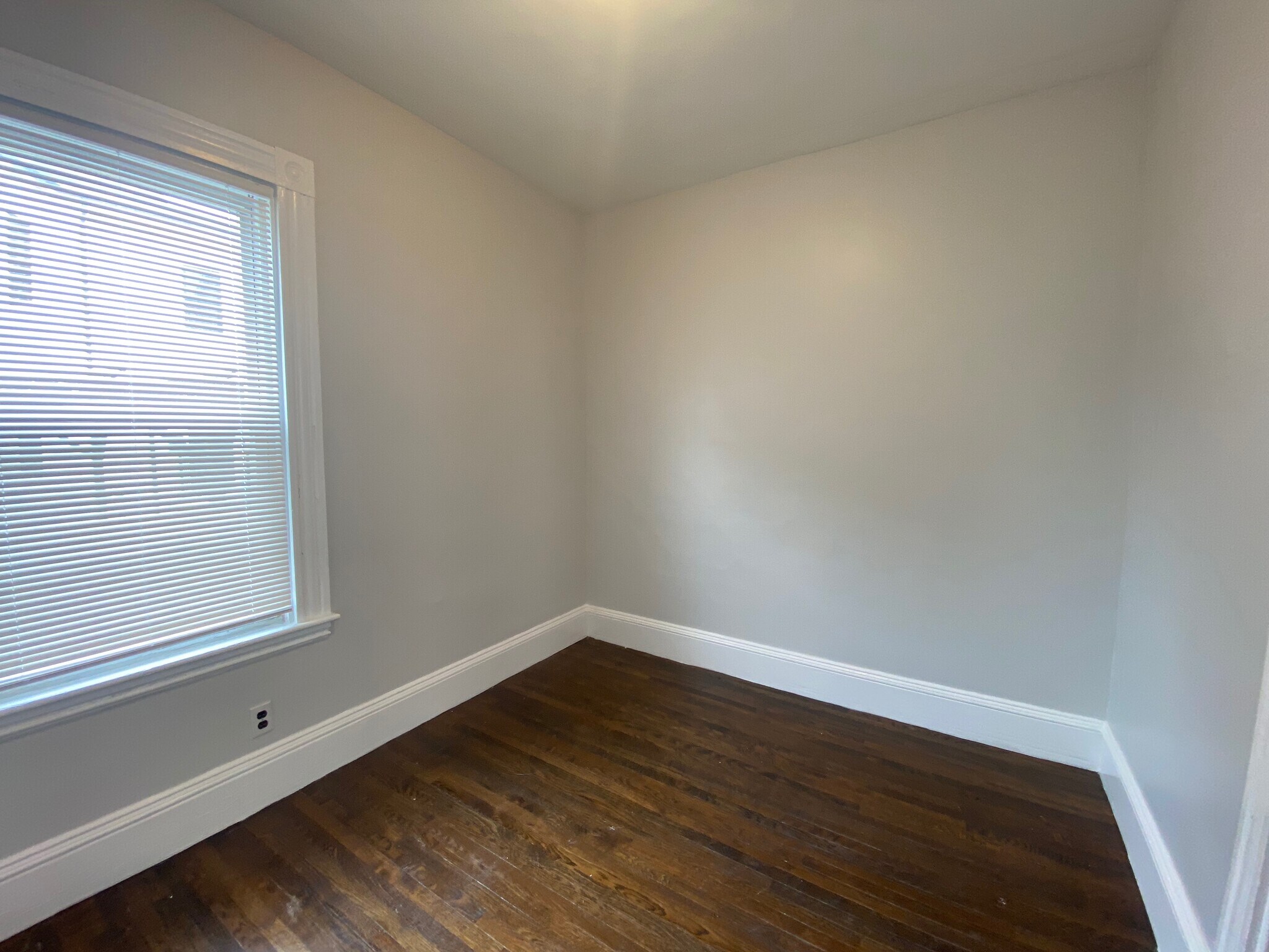 Building Photo - 7 Quincy St