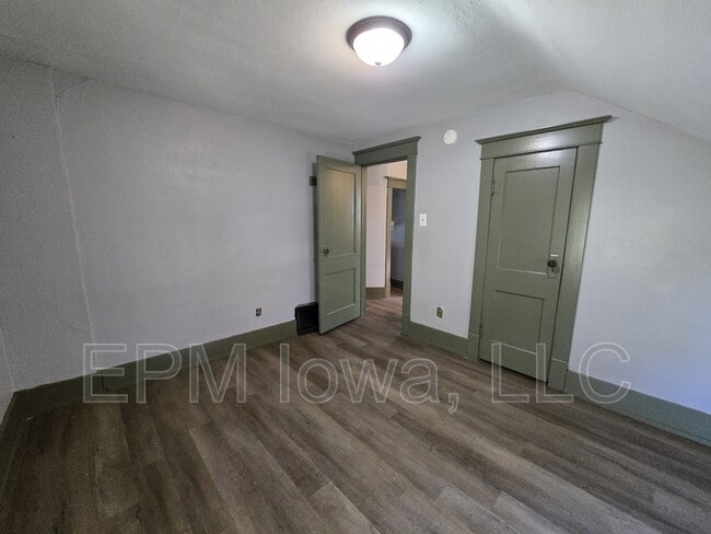 Building Photo - 1125 Ackermant St