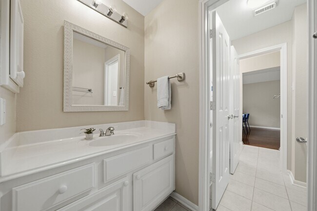 Building Photo - 4418 Ruttand Park Ln