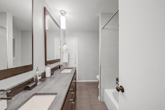 Building Photo - 9667 Timberleaf Dr