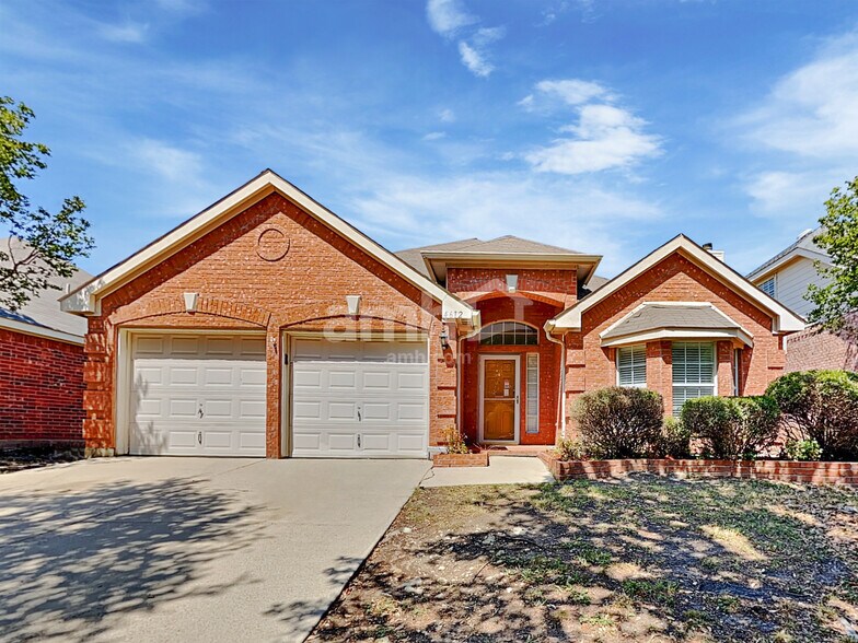 Primary Photo - 4612 Belladonna Dr