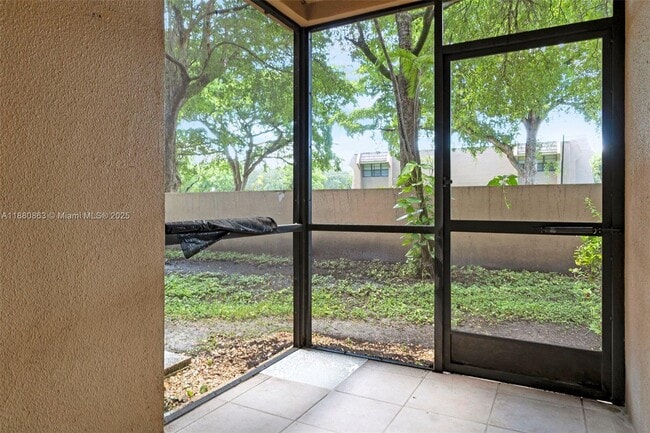 Building Photo - 15575 Miami Lakeway N