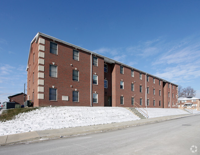 Building Photo - Chesterfield Apartments