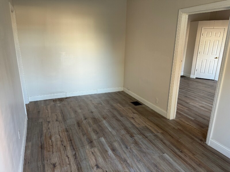 Building Photo - 324 Fairfield Ave