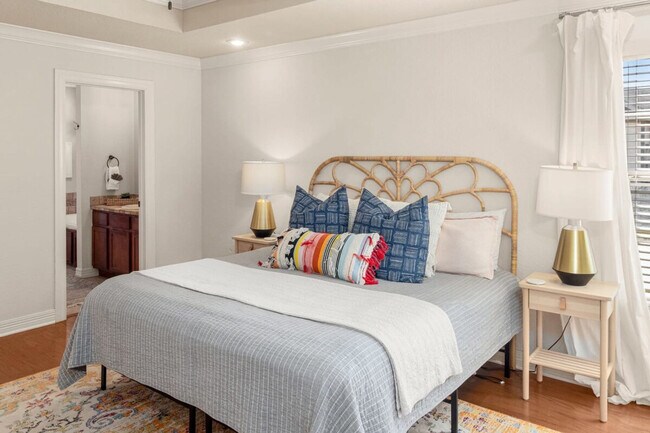 Building Photo - 4181 N Rolling Meadows Dr