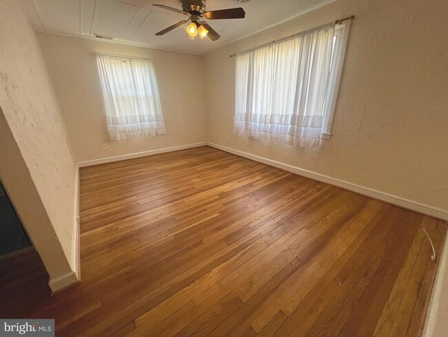 Building Photo - 4112 Elizabeth Ln