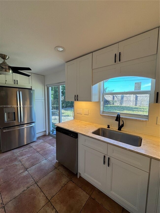 Building Photo - 3110 N 58th Ave