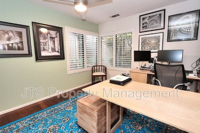 Building Photo - 2010 Promontory Point Ln