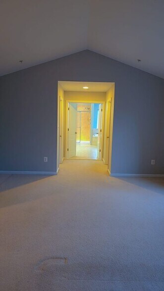 Building Photo - 13105 Rosalies Progress Ct