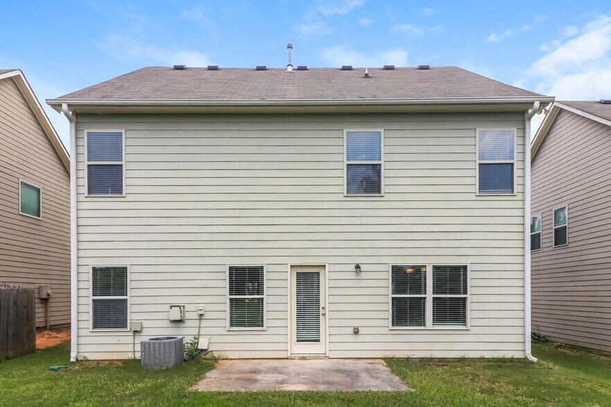 Building Photo - 68 Teramont Ct