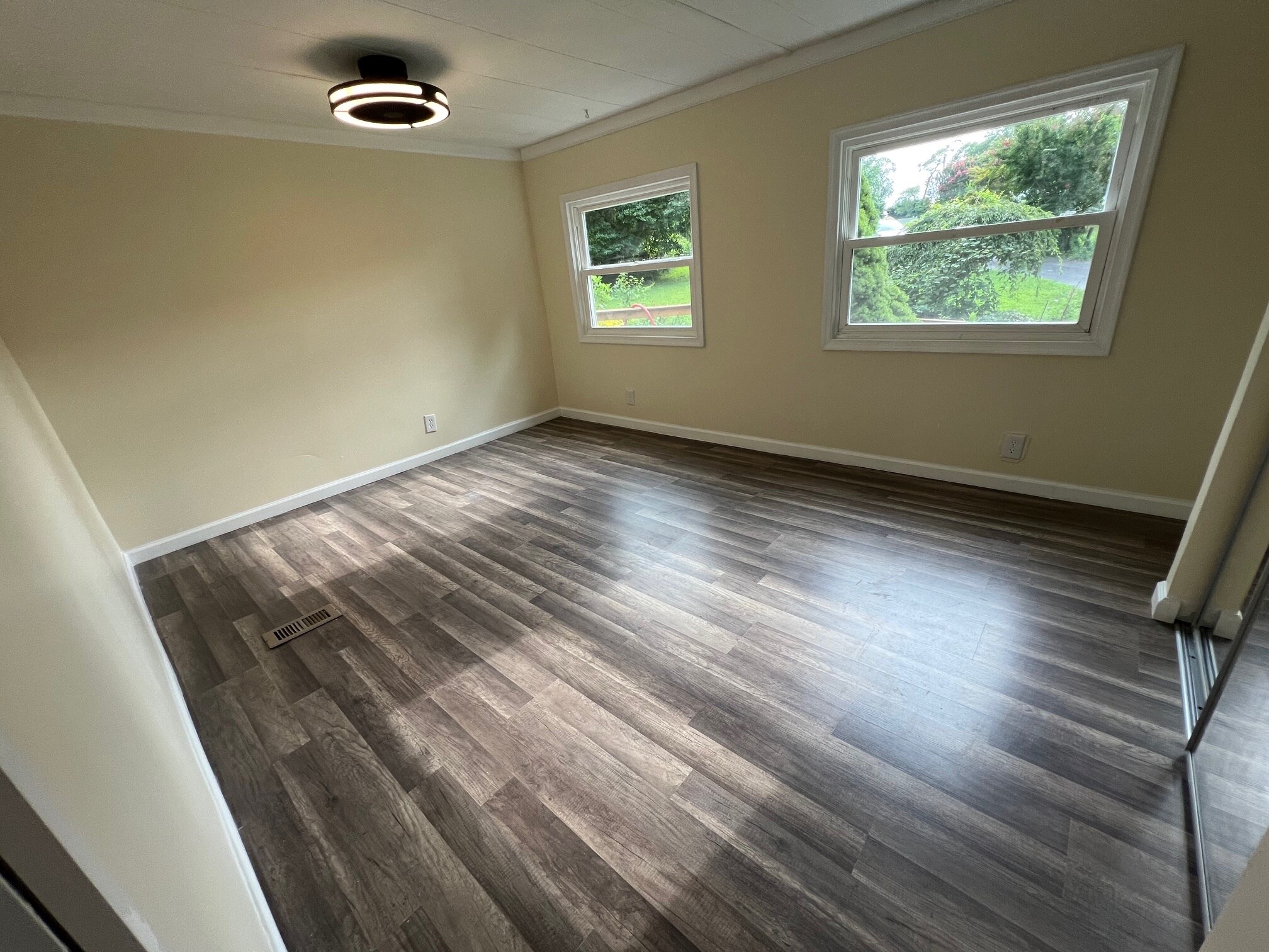 Building Photo - 4408 Sanford Ct