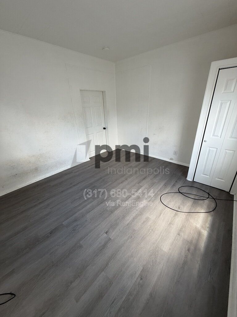 Building Photo - 1308 W 4th St
