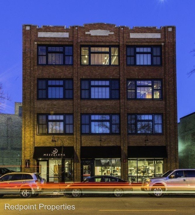 Primary Photo - 309 Roberts St N