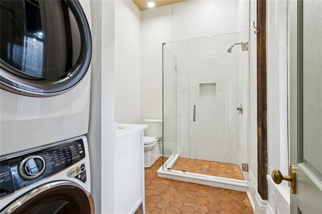 Building Photo - 632 Esplanade Ave