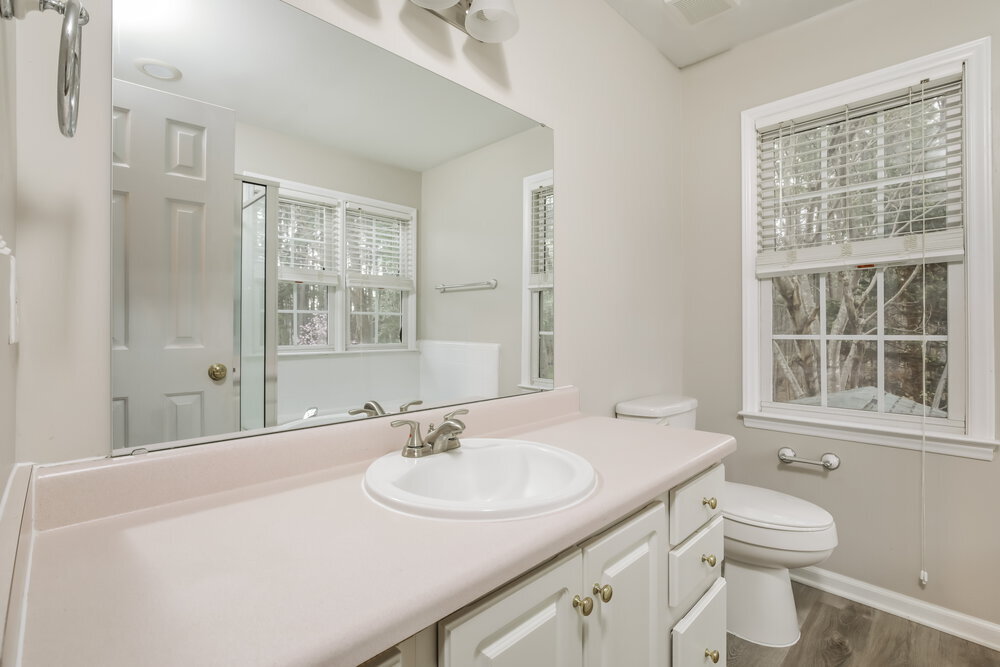 Building Photo - 1204 Cleason Ct