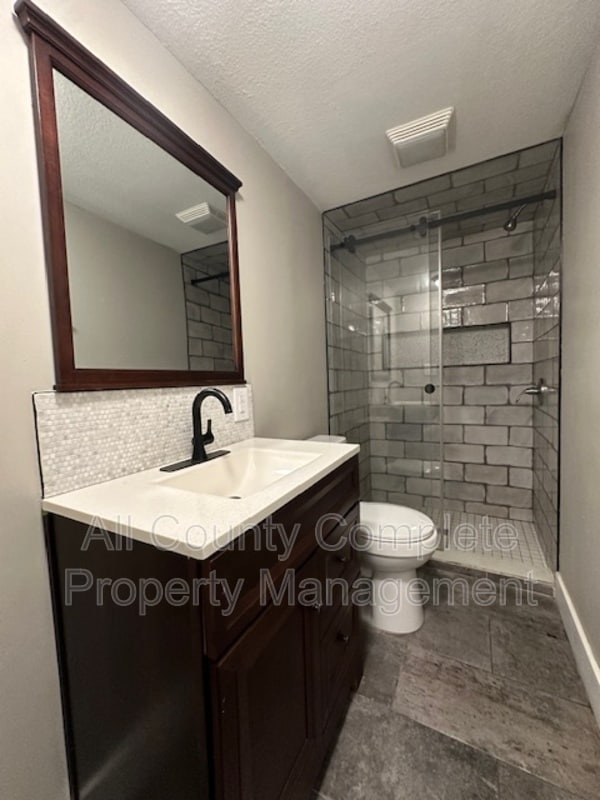 Building Photo - 2310 Jerusalem St