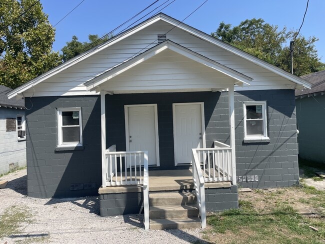 Primary Photo - 615 Lincoln St S