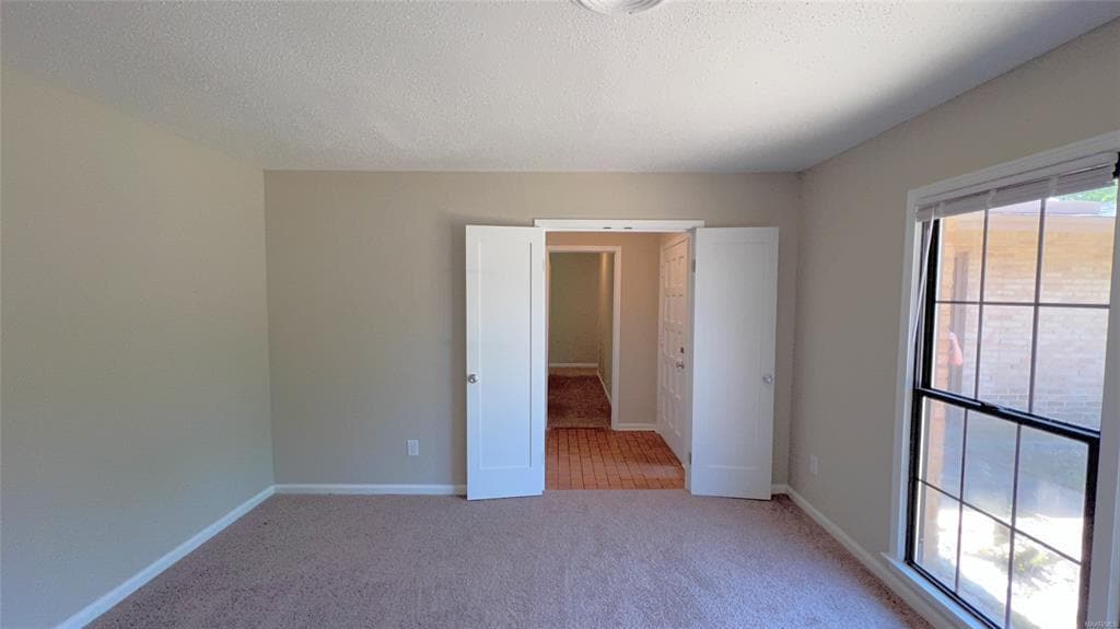 Building Photo - 418 Stroll Dr