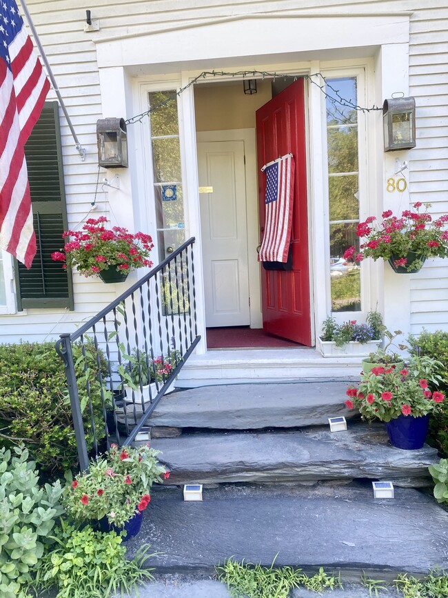 Front Entrance Detail - 80 College St