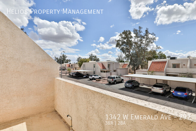 Building Photo - Beautiful Townhouse in Mesa