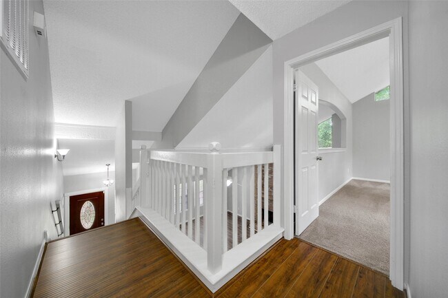 Building Photo - 9 W Lance Leaf Rd