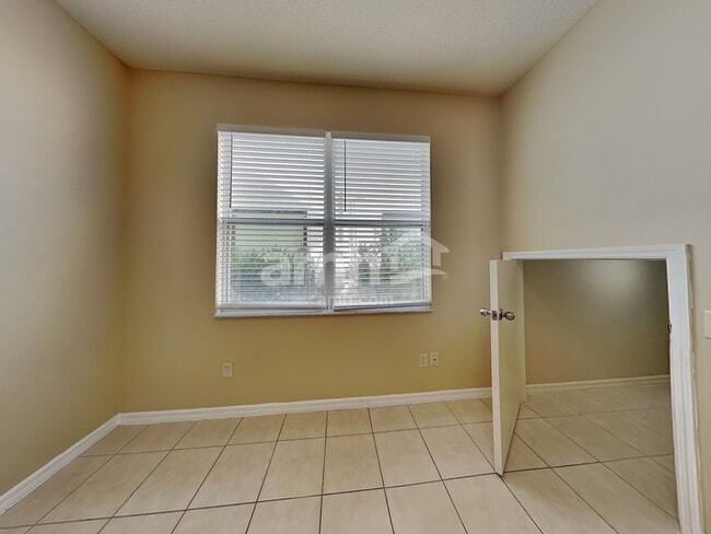 Building Photo - 13450 Sunkiss Loop