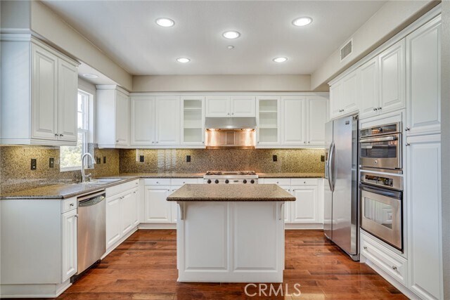 Building Photo - 6257 Pacific Pointe Dr