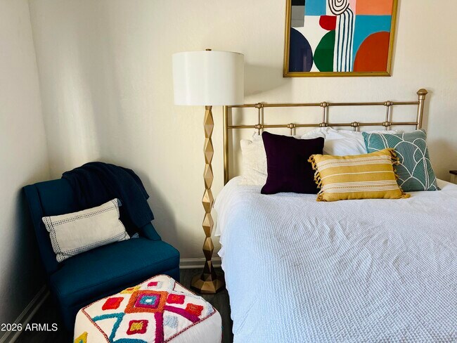 Building Photo - 1711 W Montecito Ave