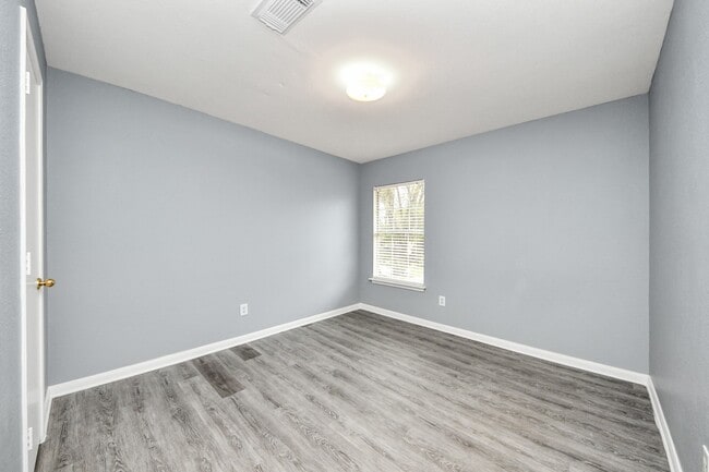 Building Photo - 15227 Western Skies Dr