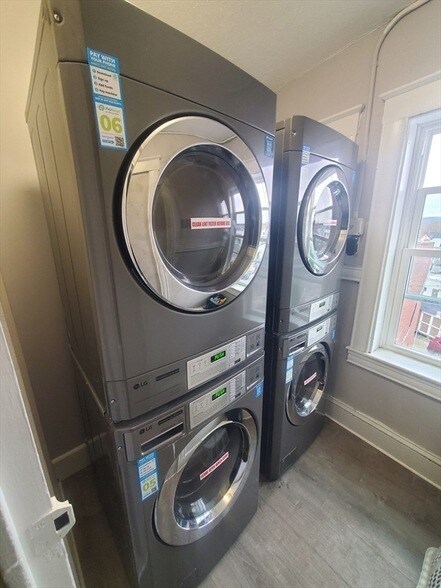 Building Photo - 738 Washington St