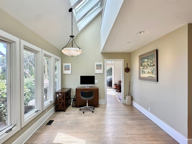 Building Photo - Stunning Sausalito Retreat with Bay Views & Private Meadow