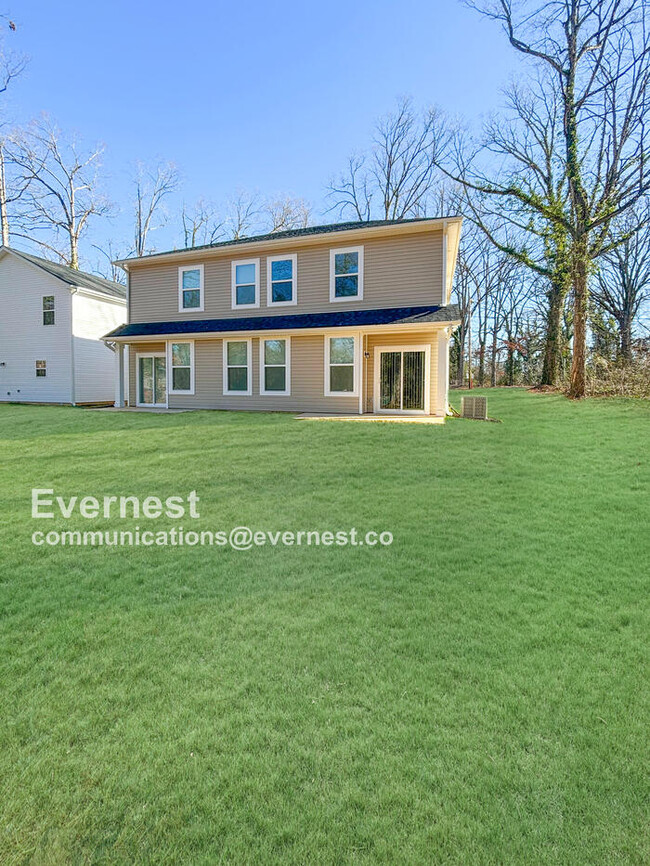 Building Photo - 3034 Mulberry Church Rd