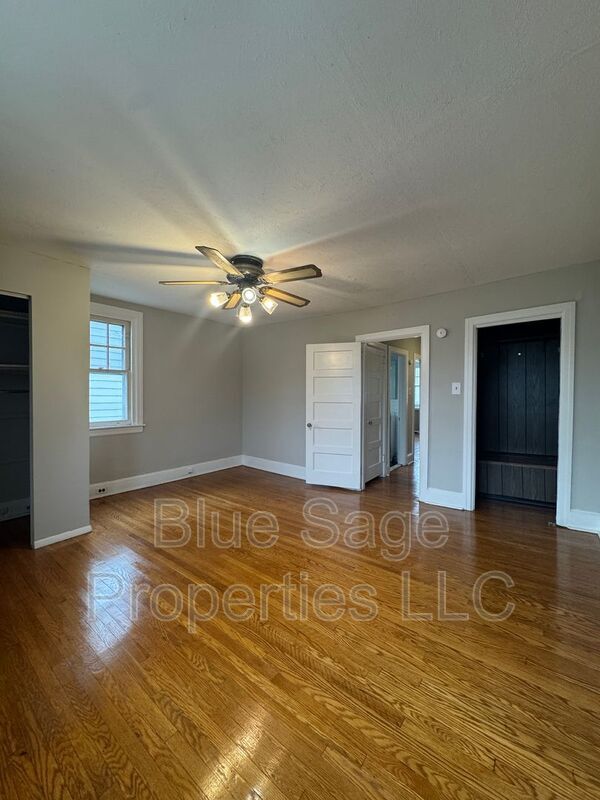 Building Photo - 124 N Pennock Ave