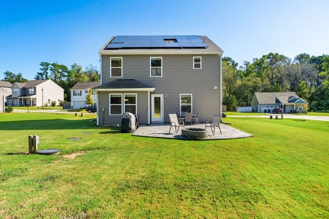 Building Photo - Energy-Efficient 3-Bed, 2.5-Bath Home in B...