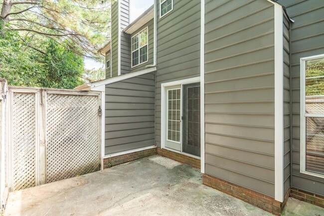Building Photo - 4312 Pine Springs Ct